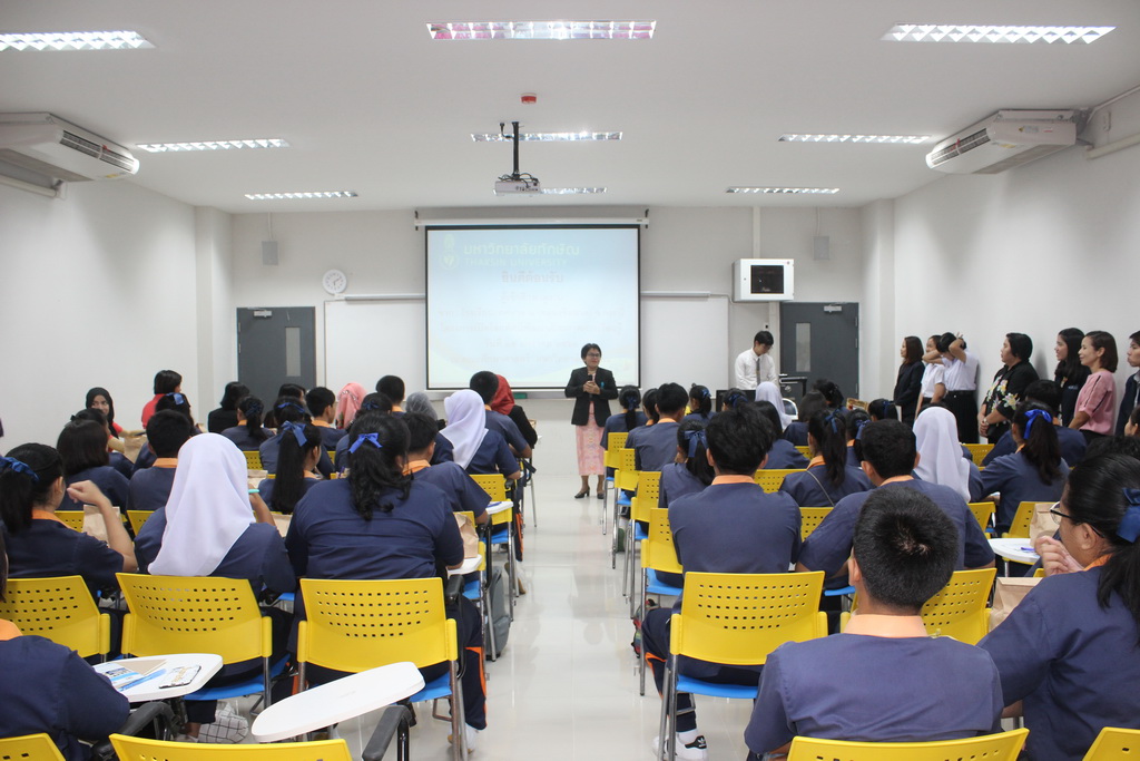 ศึกษาดูงานเกี่ยวกับการจัดการเรียนการสอนและระเบียบการรับนักศึกษาของสาขาวิชาต่างๆในคณะศึกษาศาสตร์