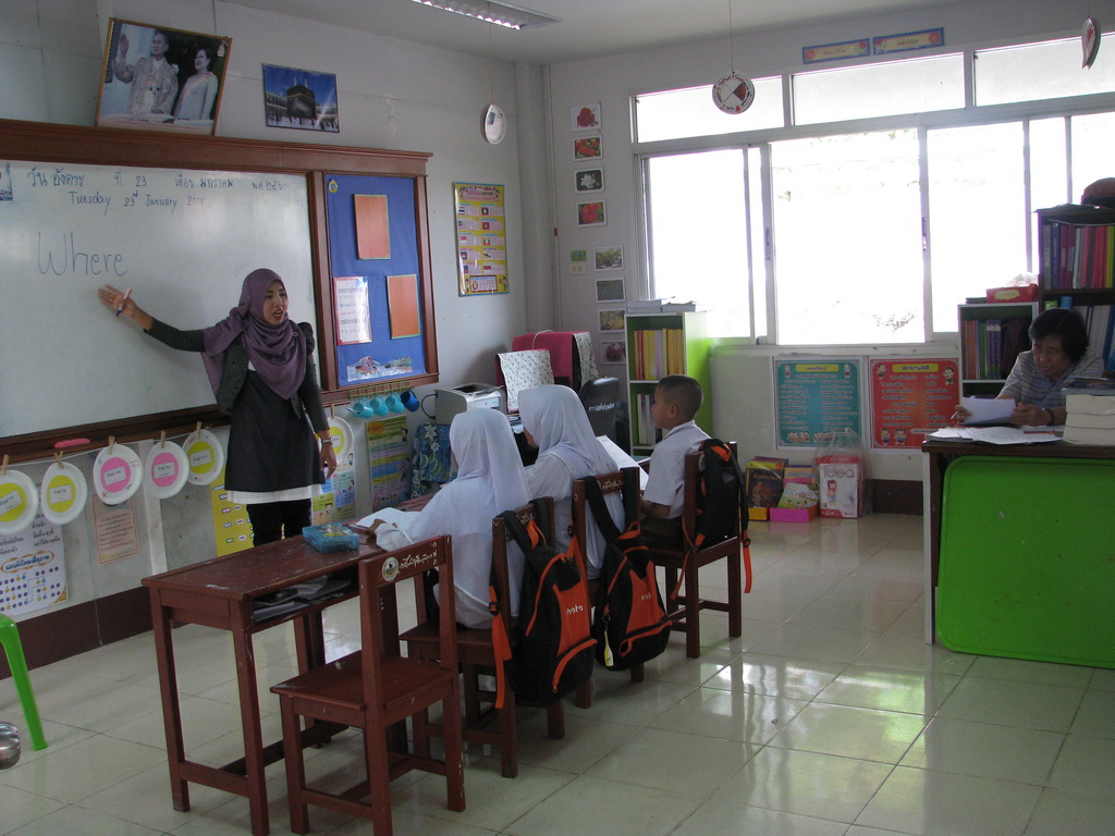 การนิเทศติดตามและประเมินผลการสอนของ “โครงการพัฒนาศักยภาพโรงเรียนในพระราชดำริและโรงเรียนขาดแคลนในเขตพื้นที่การศึกษา 4 จังหวัดภาคใต้”