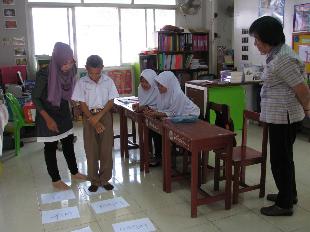 การนิเทศติดตามและประเมินผลการสอนของ “โครงการพัฒนาศักยภาพโรงเรียนในพระราชดำริและโรงเรียนขาดแคลนในเขตพื้นที่การศึกษา 4 จังหวัดภาคใต้”
