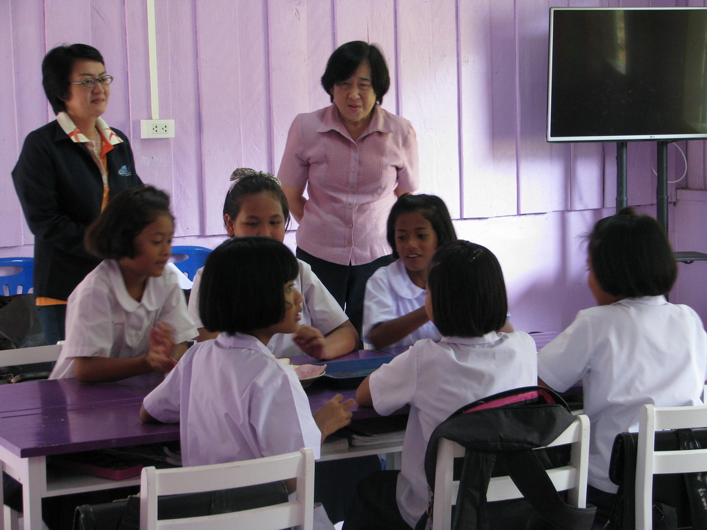 การนิเทศติดตามและประเมินผลการสอนของ “โครงการพัฒนาศักยภาพโรงเรียนในพระราชดำริและโรงเรียนขาดแคลนในเขตพื้นที่การศึกษา 4 จังหวัดภาคใต้”