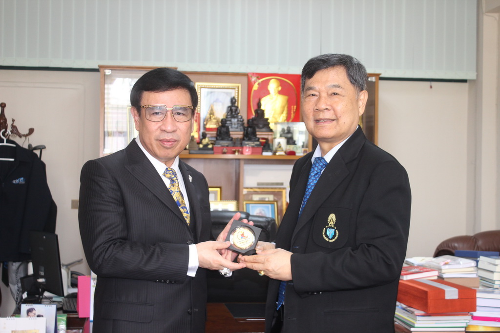 พิธีลงนามบันทึกข้อตกลงความร่วมมือทางวิชาการระหว่าง คณะศึกษาศาสตร์ มหาวิทยาลัยทักษิณ และ สถาบันพัฒนาคุณภาพวิชาการ (พว.)