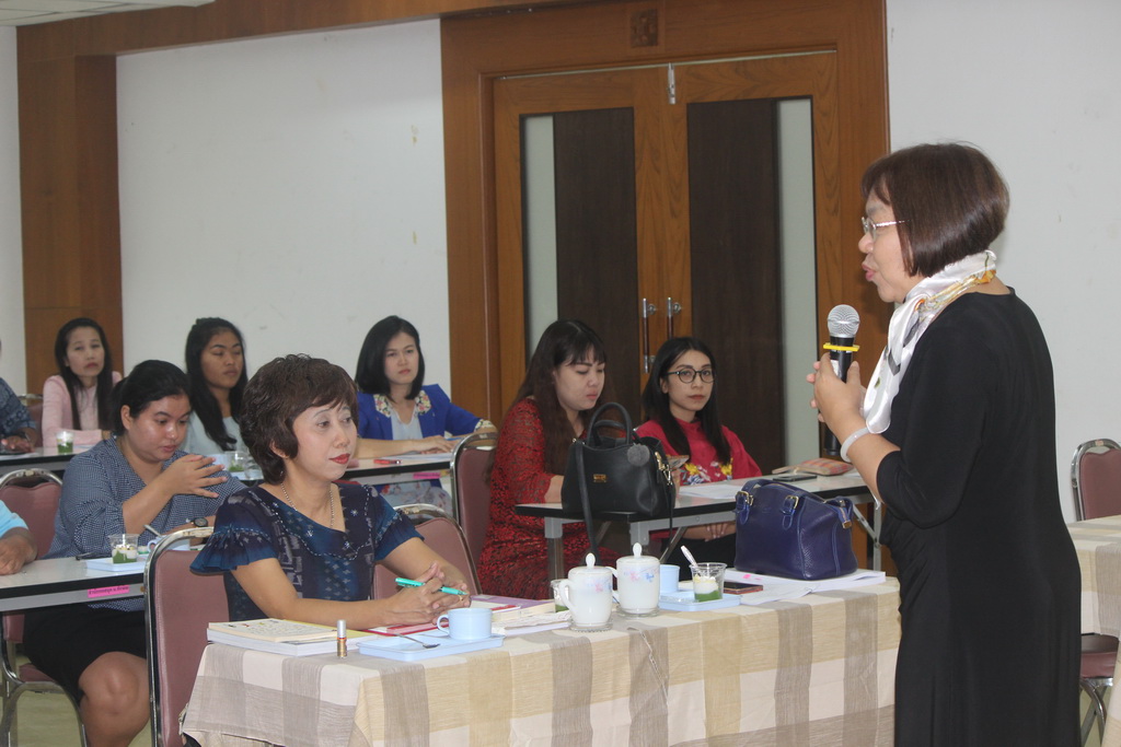 โครงการสัมมนานิสิตระหว่างปฏิบัติการสอนในสถานศึกษา สำหรับนิสิตหลักสูตรประกาศนียบัตรบัณฑิต สาขาวิชา วิชาชีพครู (ภาคพิเศษ) ประจำภาคเรียนปลาย ปีการศึกษา 2560