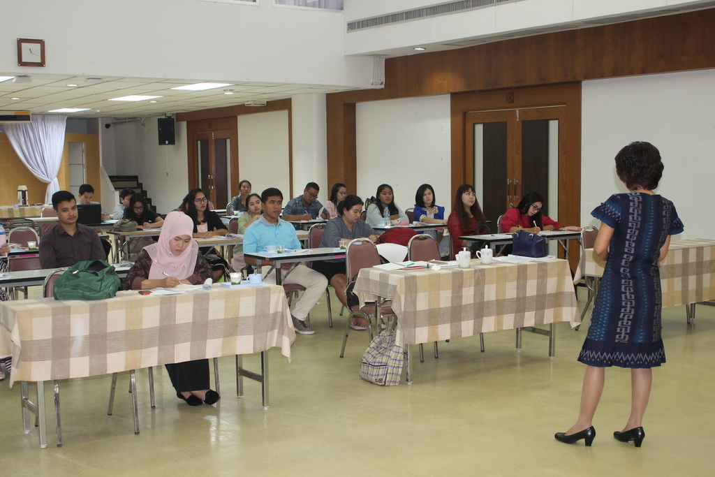 โครงการสัมมนานิสิตระหว่างปฏิบัติการสอนในสถานศึกษา สำหรับนิสิตหลักสูตรประกาศนียบัตรบัณฑิต สาขาวิชา วิชาชีพครู (ภาคพิเศษ) ประจำภาคเรียนปลาย ปีการศึกษา 2560