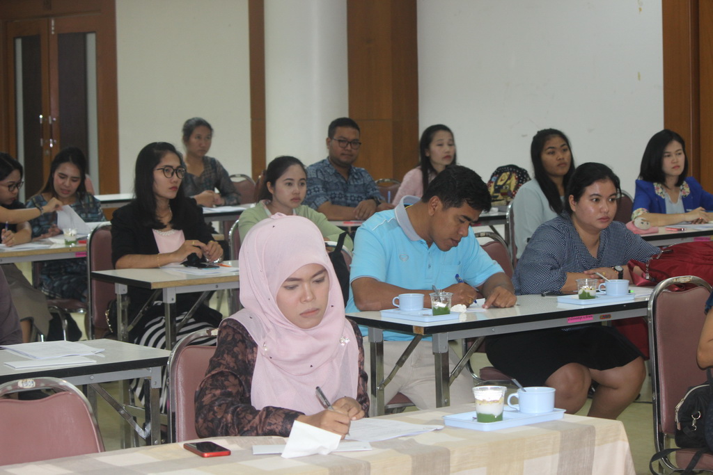 โครงการสัมมนานิสิตระหว่างปฏิบัติการสอนในสถานศึกษา สำหรับนิสิตหลักสูตรประกาศนียบัตรบัณฑิต สาขาวิชา วิชาชีพครู (ภาคพิเศษ) ประจำภาคเรียนปลาย ปีการศึกษา 2560