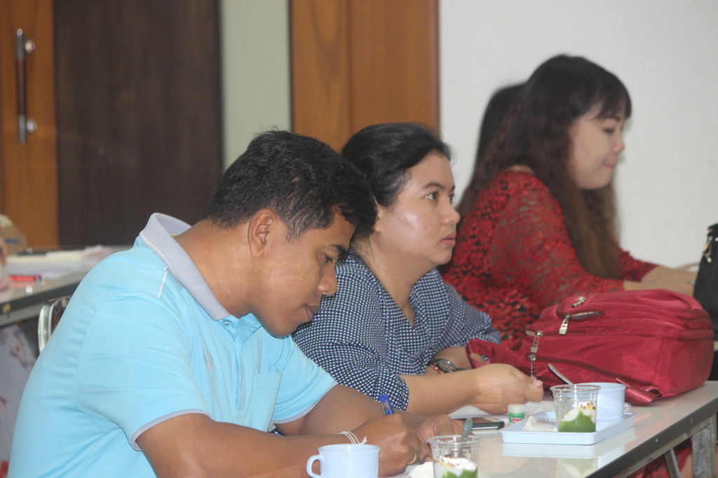 โครงการสัมมนานิสิตระหว่างปฏิบัติการสอนในสถานศึกษา สำหรับนิสิตหลักสูตรประกาศนียบัตรบัณฑิต สาขาวิชา วิชาชีพครู (ภาคพิเศษ) ประจำภาคเรียนปลาย ปีการศึกษา 2560