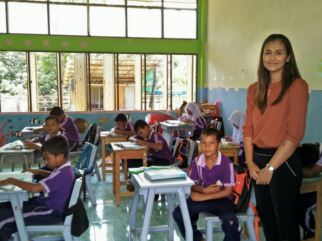 การนิเทศติดตามและประเมินผลการสอนของ “โครงการพัฒนาศักยภาพโรงเรียนในพระราชดำริและโรงเรียนขาดแคลนในเขตพื้นที่การศึกษา 4 จังหวัดภาคใต้”