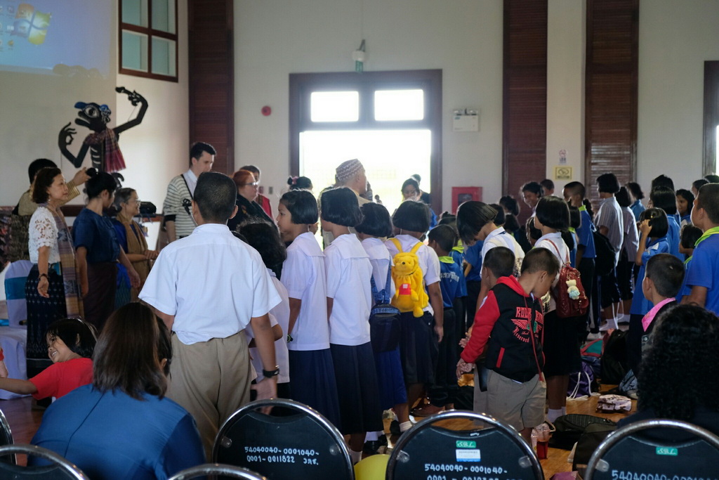 โครงการเล่านิทานพื้นบ้านนานาชาติ