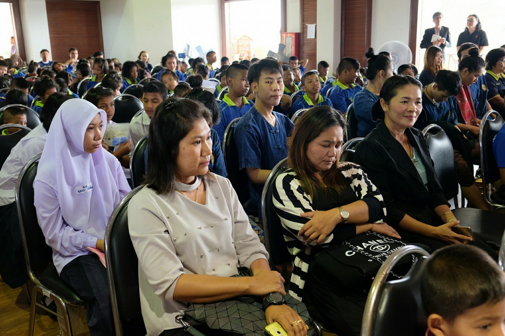 โครงการเล่านิทานพื้นบ้านนานาชาติ
