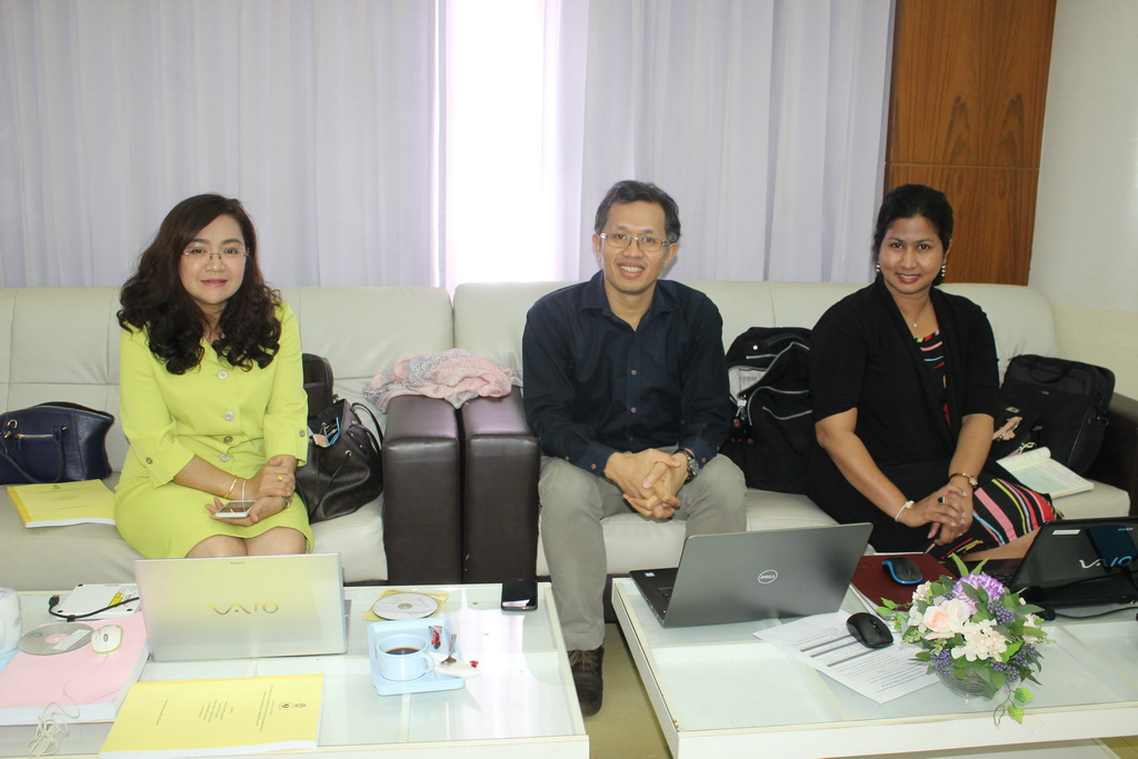 โครงการพัฒนากระบวนการเรียนรู้สำหรับโรงเรียนขนาดเล็กในสังคมพหุวัฒนธรรม : การออกแบบการเรียนรู้เชิงบูรณาการเพื่อพัฒนาทักษะการคิด