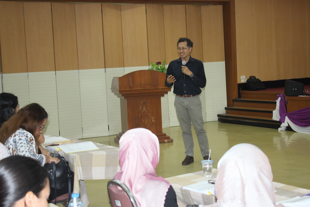 โครงการพัฒนากระบวนการเรียนรู้สำหรับโรงเรียนขนาดเล็กในสังคมพหุวัฒนธรรม : การออกแบบการเรียนรู้เชิงบูรณาการเพื่อพัฒนาทักษะการคิด