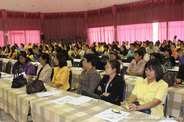 โครงการจัดอบรมเพิ่มศักยภาพการจัดการเรียนรู้ให้กับครูพี่เลี้ยง