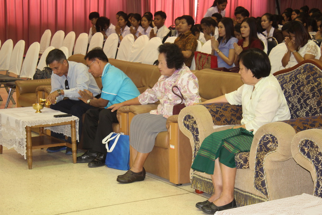 โครงการสืบสานประเพณีวันสงกรานต์ ประจำปี 2561 “เย็นศึกษามหาสงกรานต์”