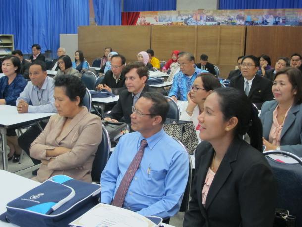 โครงการพัฒนาข้าราชการครูและบุคลากรทางการศึกษา วิทยฐานะ ผอ. และ รอง ผอ.เชี่ยวชาญ รุ่นที่ 8