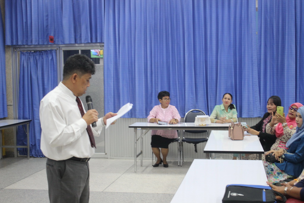 โครงการพัฒนาข้าราชการครูและบุคลากรทางการศึกษาก่อนแต่งตั้งให้มีและเลื่อนเป็นวิทยฐานะชำนาญการพิเศษ รุ่นที่ 110