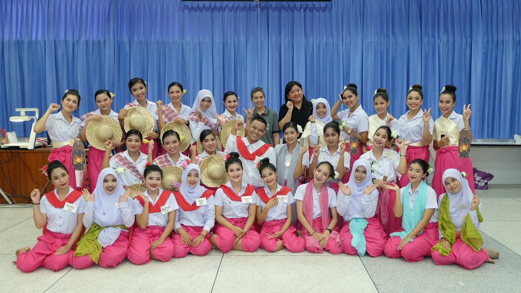 กิจกรรมการสอบรำนาฏศิลป์ ในรายวิชา 0332322 ดนตรีและนาฏศิลป์สำหรับครูปฐมวัย