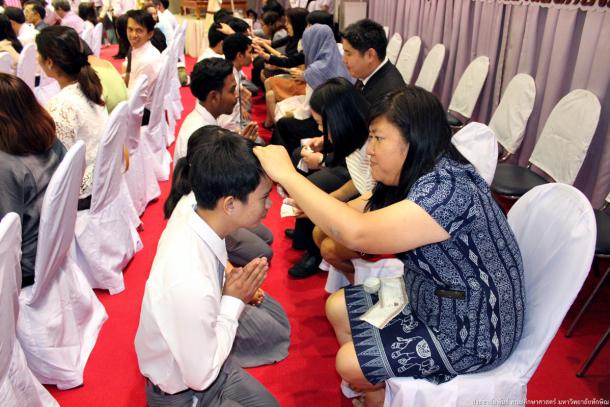 พิธีไหว้ครู ประจำปีการศึกษา 2559 "อุรุน้อม พร้อมหัตถา วันทาครู"