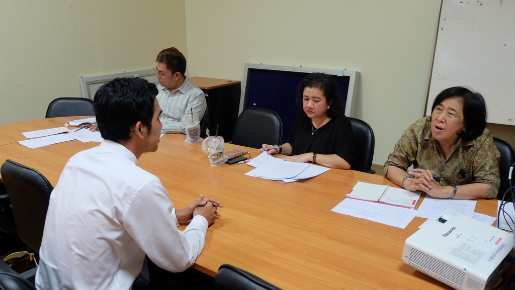 การสอบสัมภาษณ์นิสิตโครงการส่งเสริมและพัฒนาศักยภาพของนิสิตและบุคลากรกับสถาบันอุดมศึกษาในต่างประเทศ “SEED 2018”