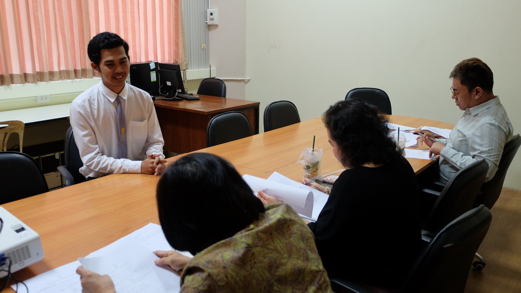 การสอบสัมภาษณ์นิสิตโครงการส่งเสริมและพัฒนาศักยภาพของนิสิตและบุคลากรกับสถาบันอุดมศึกษาในต่างประเทศ “SEED 2018”