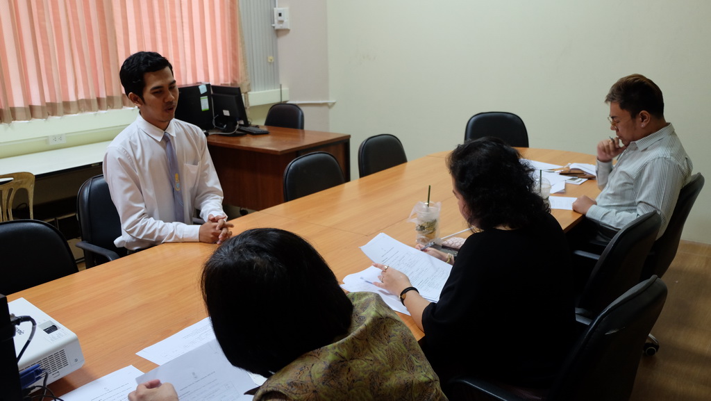 การสอบสัมภาษณ์นิสิตโครงการส่งเสริมและพัฒนาศักยภาพของนิสิตและบุคลากรกับสถาบันอุดมศึกษาในต่างประเทศ “SEED 2018”