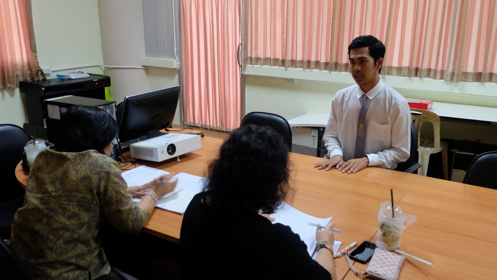 การสอบสัมภาษณ์นิสิตโครงการส่งเสริมและพัฒนาศักยภาพของนิสิตและบุคลากรกับสถาบันอุดมศึกษาในต่างประเทศ “SEED 2018”