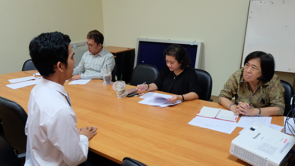 การสอบสัมภาษณ์นิสิตโครงการส่งเสริมและพัฒนาศักยภาพของนิสิตและบุคลากรกับสถาบันอุดมศึกษาในต่างประเทศ “SEED 2018”