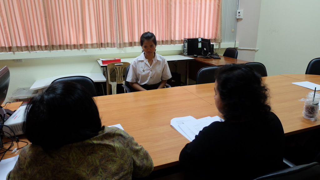 การสอบสัมภาษณ์นิสิตโครงการส่งเสริมและพัฒนาศักยภาพของนิสิตและบุคลากรกับสถาบันอุดมศึกษาในต่างประเทศ “SEED 2018”