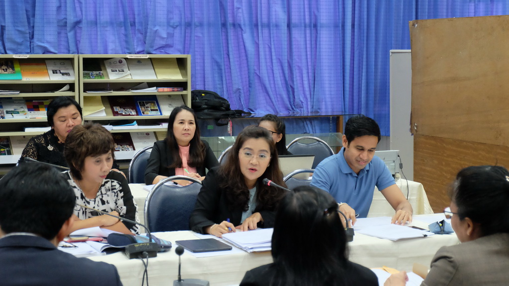 การประชุมพิจารณายกร่างแนวทางการพัฒนาครูในโครงการผลิตครูเพื่อพัฒนาท้องถิ่นระยะการเข้าสู่วิชาชีพ (Induction Period) ของสถาบันเครือข่ายภาคใต้ตอนล่าง