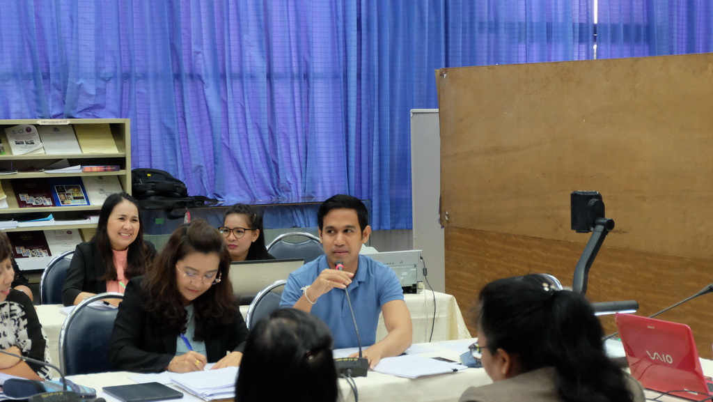 การประชุมพิจารณายกร่างแนวทางการพัฒนาครูในโครงการผลิตครูเพื่อพัฒนาท้องถิ่นระยะการเข้าสู่วิชาชีพ (Induction Period) ของสถาบันเครือข่ายภาคใต้ตอนล่าง