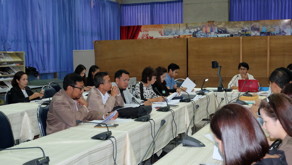 การประชุมพิจารณายกร่างแนวทางการพัฒนาครูในโครงการผลิตครูเพื่อพัฒนาท้องถิ่นระยะการเข้าสู่วิชาชีพ (Induction Period) ของสถาบันเครือข่ายภาคใต้ตอนล่าง