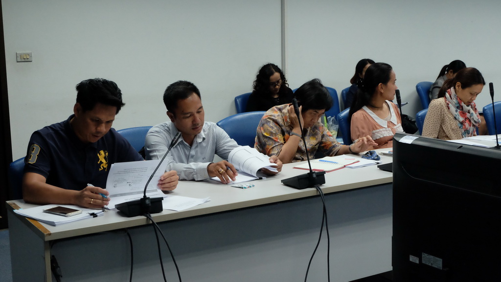โครงการพัฒนาศักยภาพบุคลากร : แลกเปลี่ยนเรียนรู้ประเด็น “การเขียนเค้าโครงการวิจัย/ชุดโครงการวิจัย” และ “การจัดทำแผนงานวิจัยแบบบูรณาการการศึกษา”