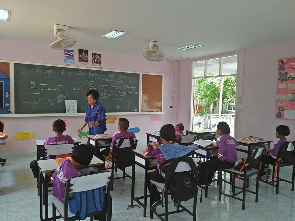 การนิเทศติดตามและประเมินผลการสอนของ “โครงการพัฒนาศักยภาพโรงเรียนในพระราชดำริและโรงเรียนขาดแคลนในเขตพื้นที่การศึกษา 4 จังหวัดภาคใต้”